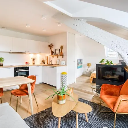 Cocoon Au Coeur De *